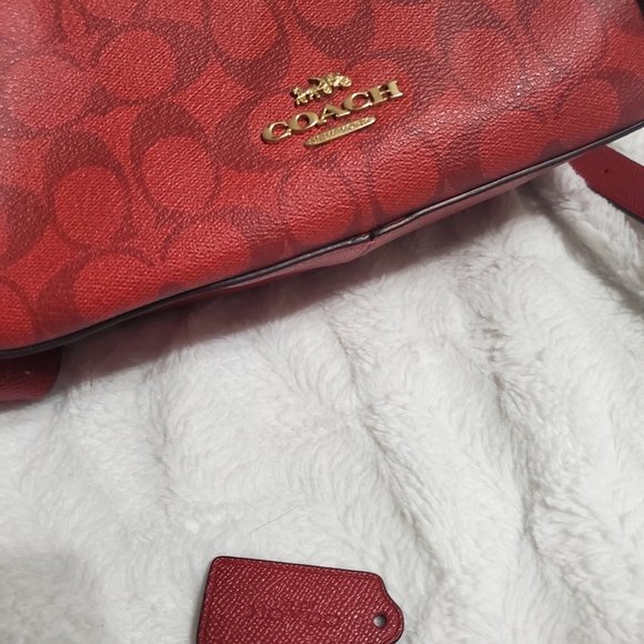 Red coach backpack - Picture 3 of 9